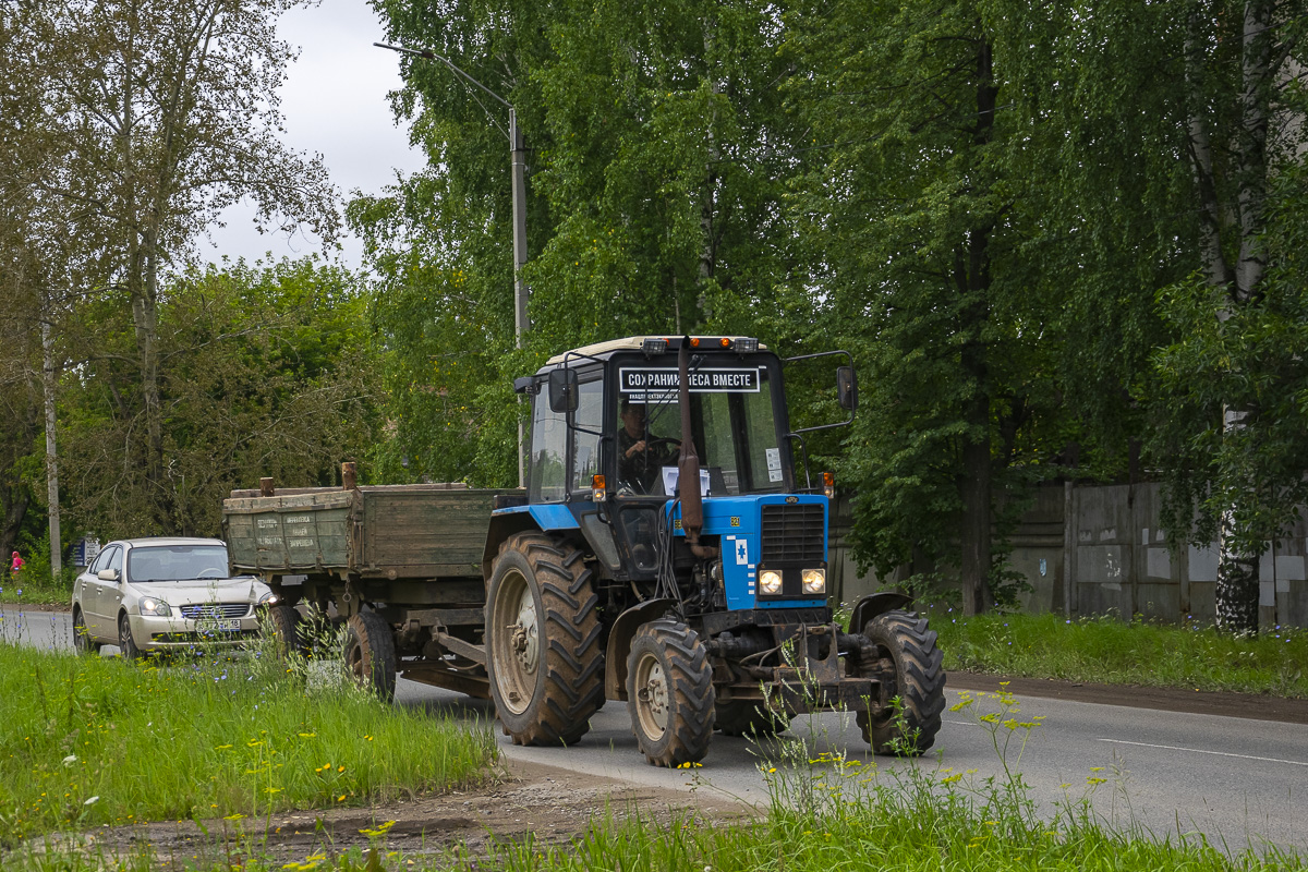 Удмуртия, № 0821 УА 18 — Беларус-82.1