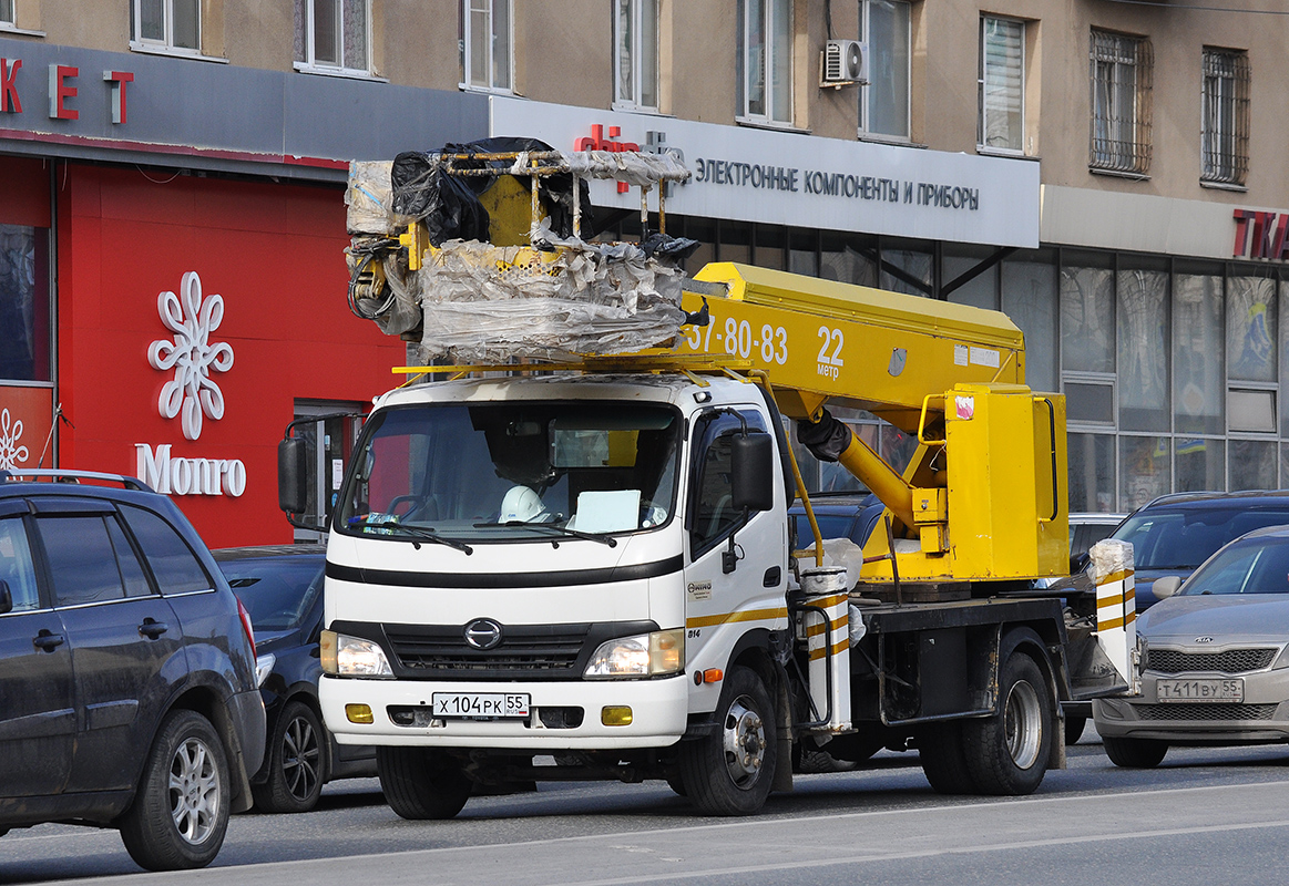 Омская область, № Х 104 РК 55 — Hino 300