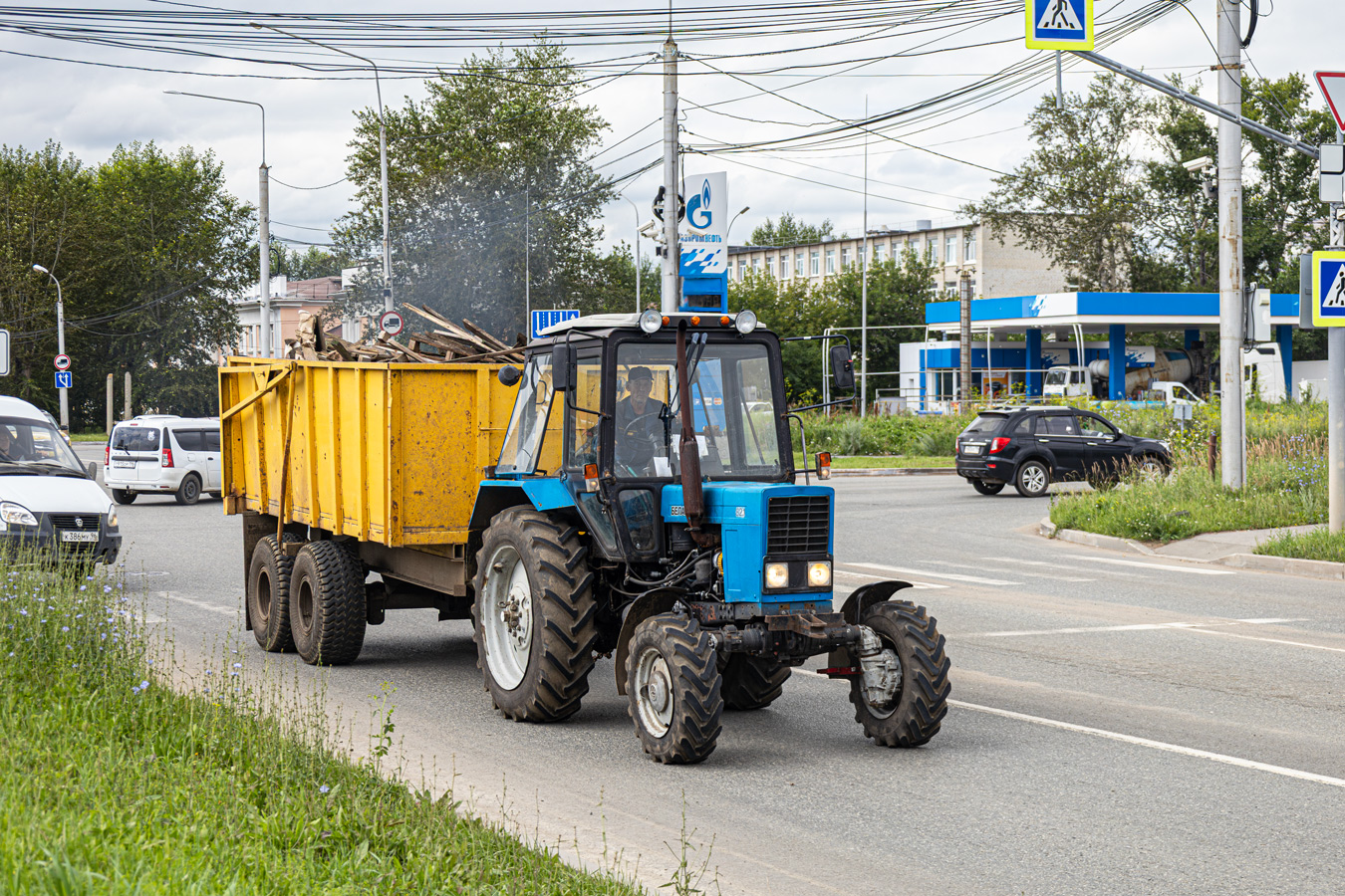 Свердловская область, № 9733 СС 66 — Беларус-82.1
