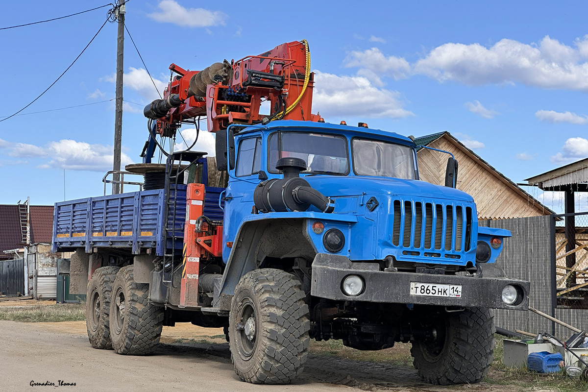 Саха (Якутия), № Т 865 НК 14 — Урал-4320-40
