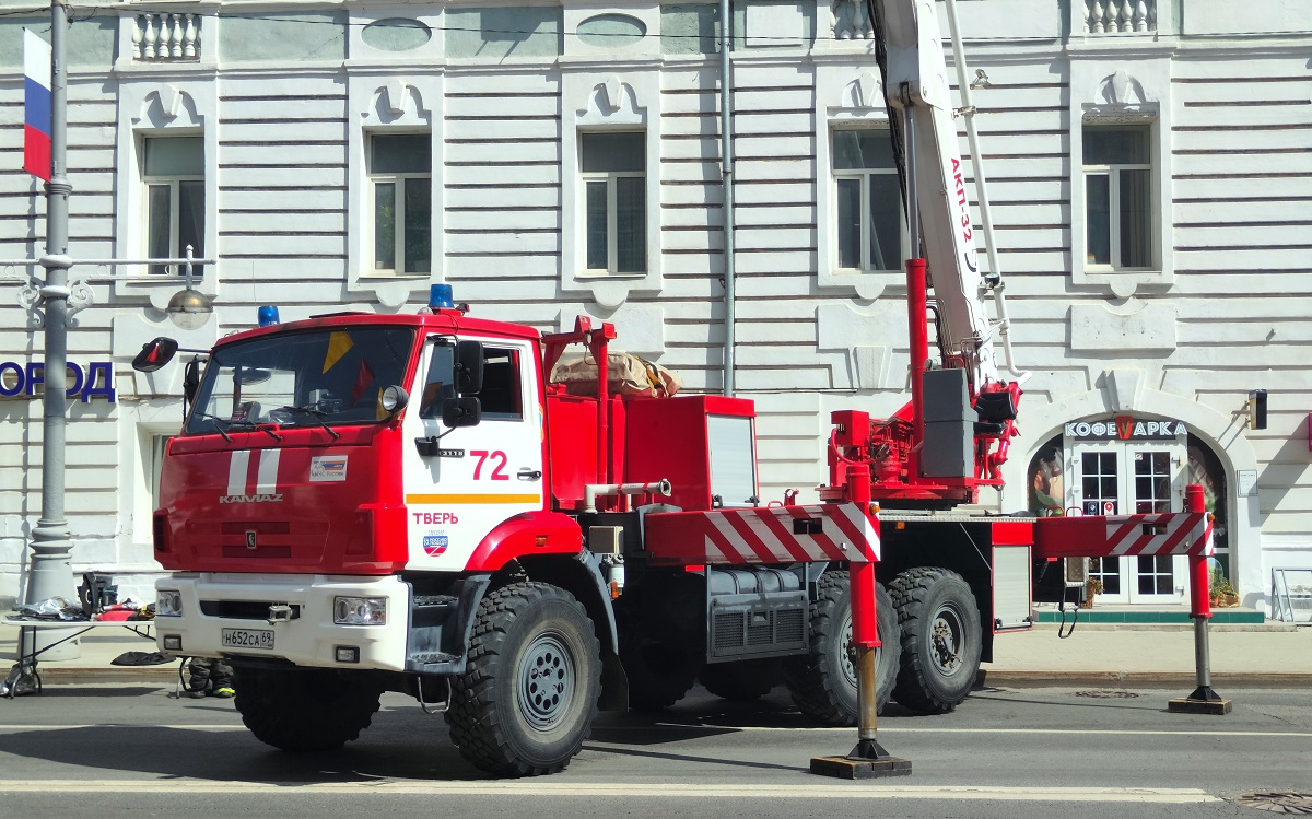 Тверская область, № Н 652 СА 69 — КамАЗ-43118 (общая модель)