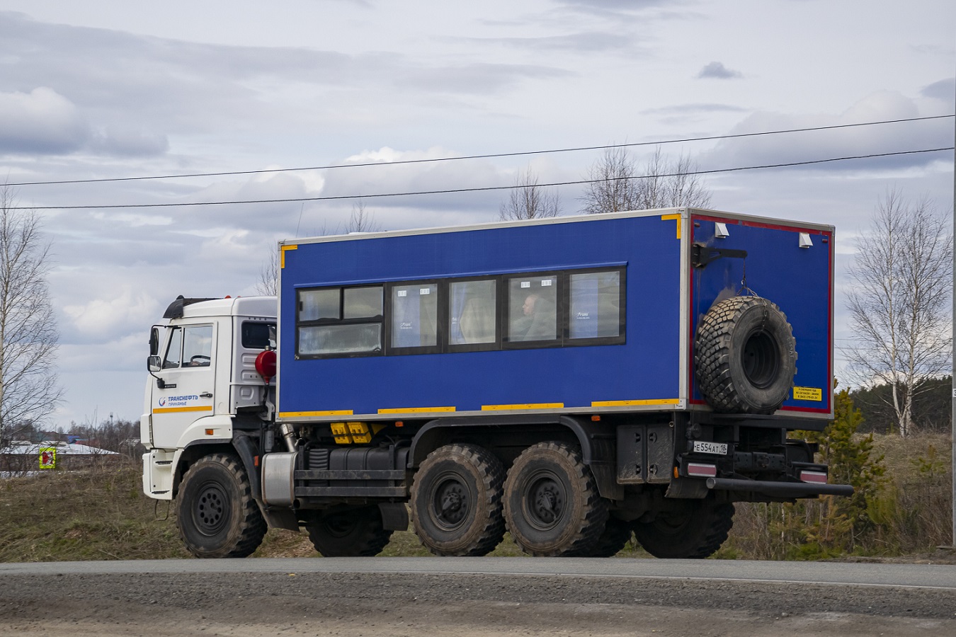 Удмуртия, № Е 554 АТ 18 — КамАЗ-43118-50