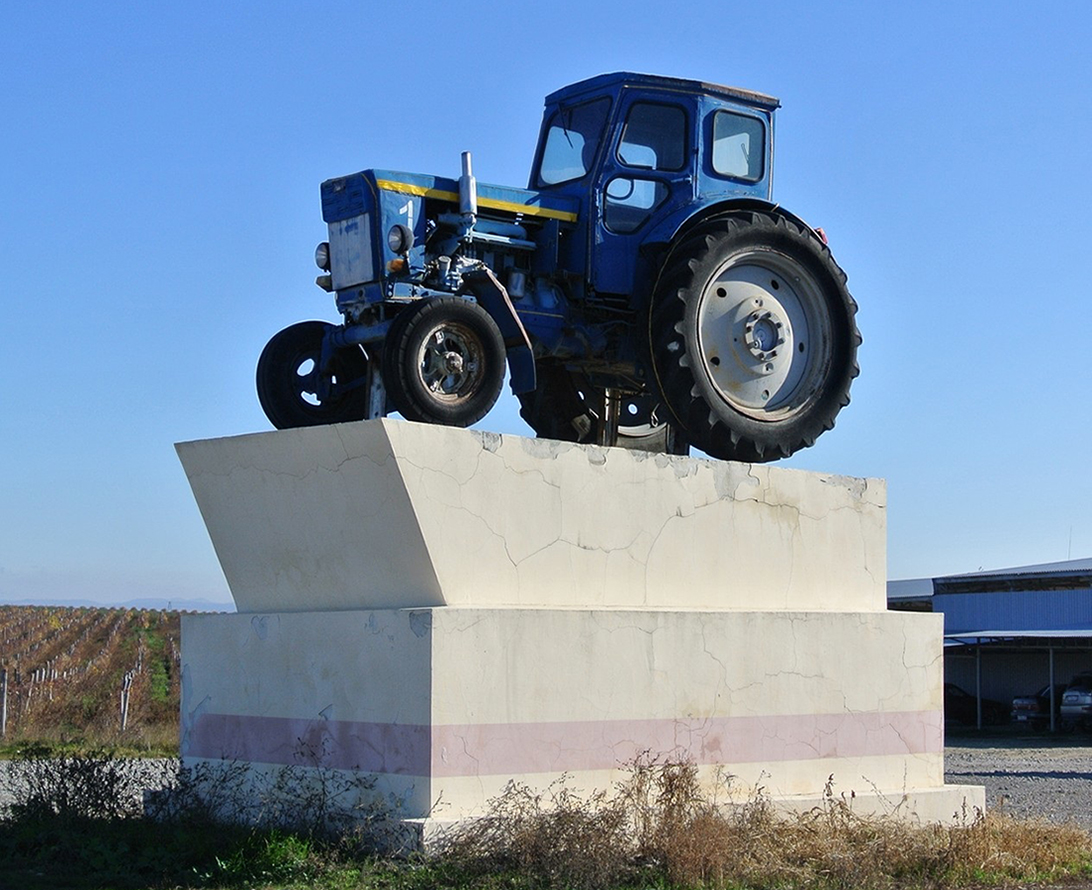 Краснодарский край, № 88-33 ЖА — Т-40; Техника на постаментах, памятники (Краснодарский край)