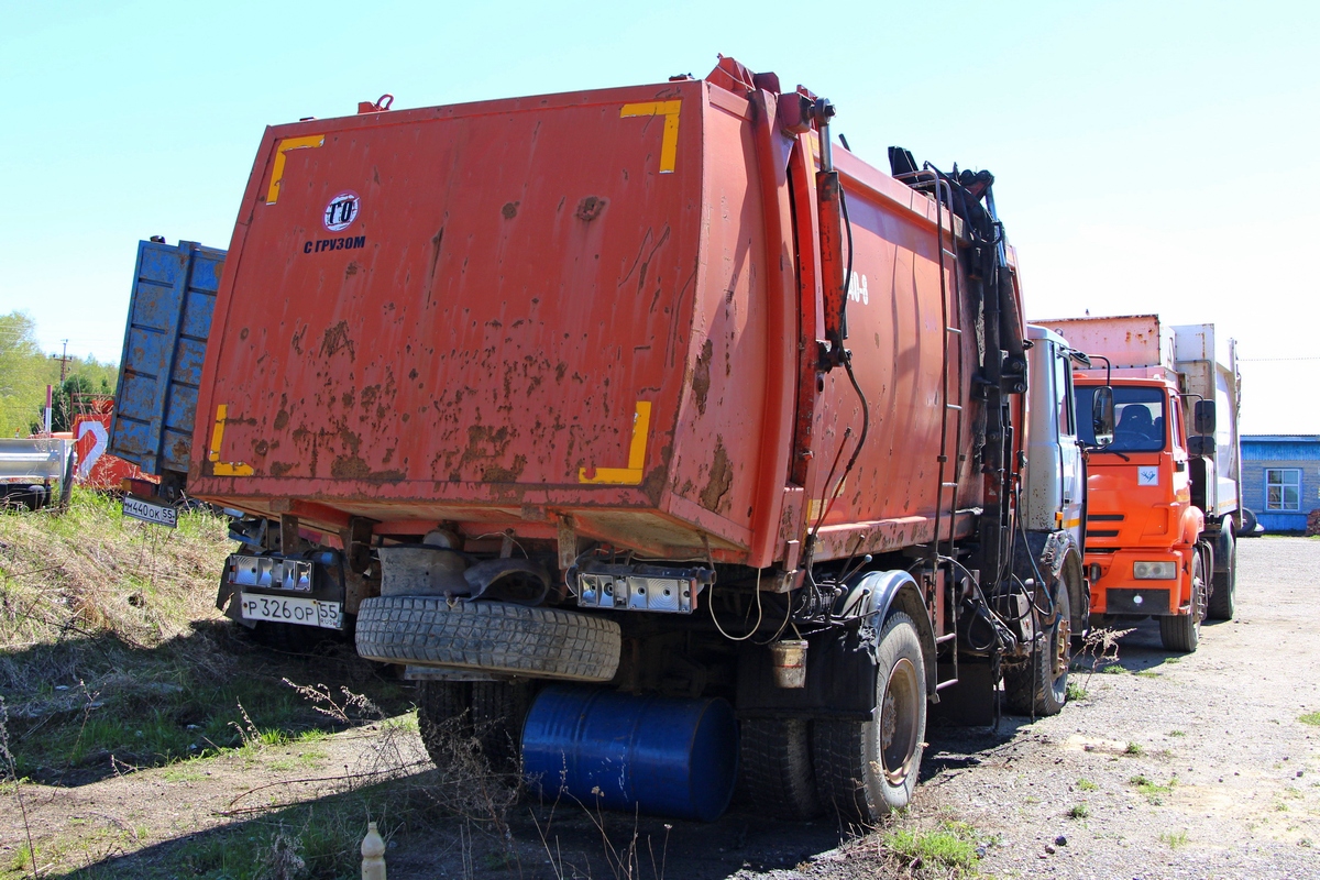 Омская область, № Р 326 ОР 55 — МАЗ-5337A2