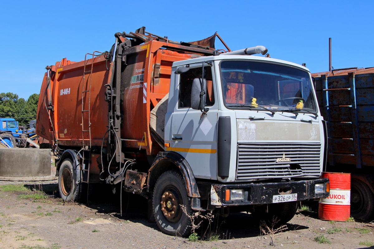 Омская область, № Р 326 ОР 55 — МАЗ-5337A2