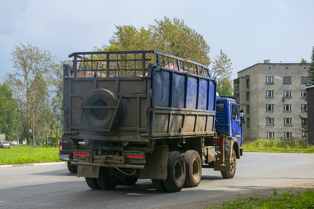 Удмуртия, № Р 076 ВС 18 — КамАЗ-5320