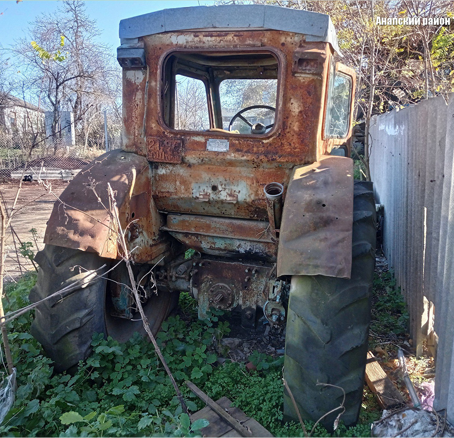 Краснодарский край, № 21-96 ЮШ — Т-40