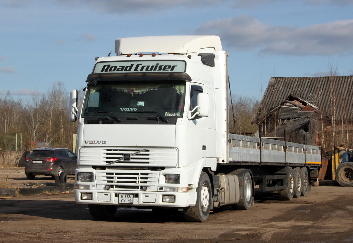 Псковская область, № Е 558 УУ 60 — Volvo ('1993) FH12.460