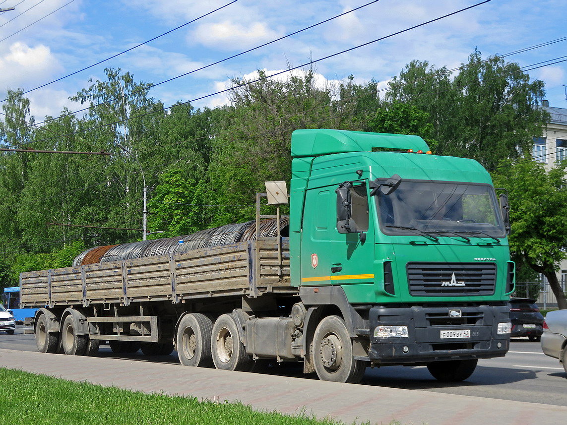 Кировская область, № Е 009 ВУ 43 — МАЗ-6430C9