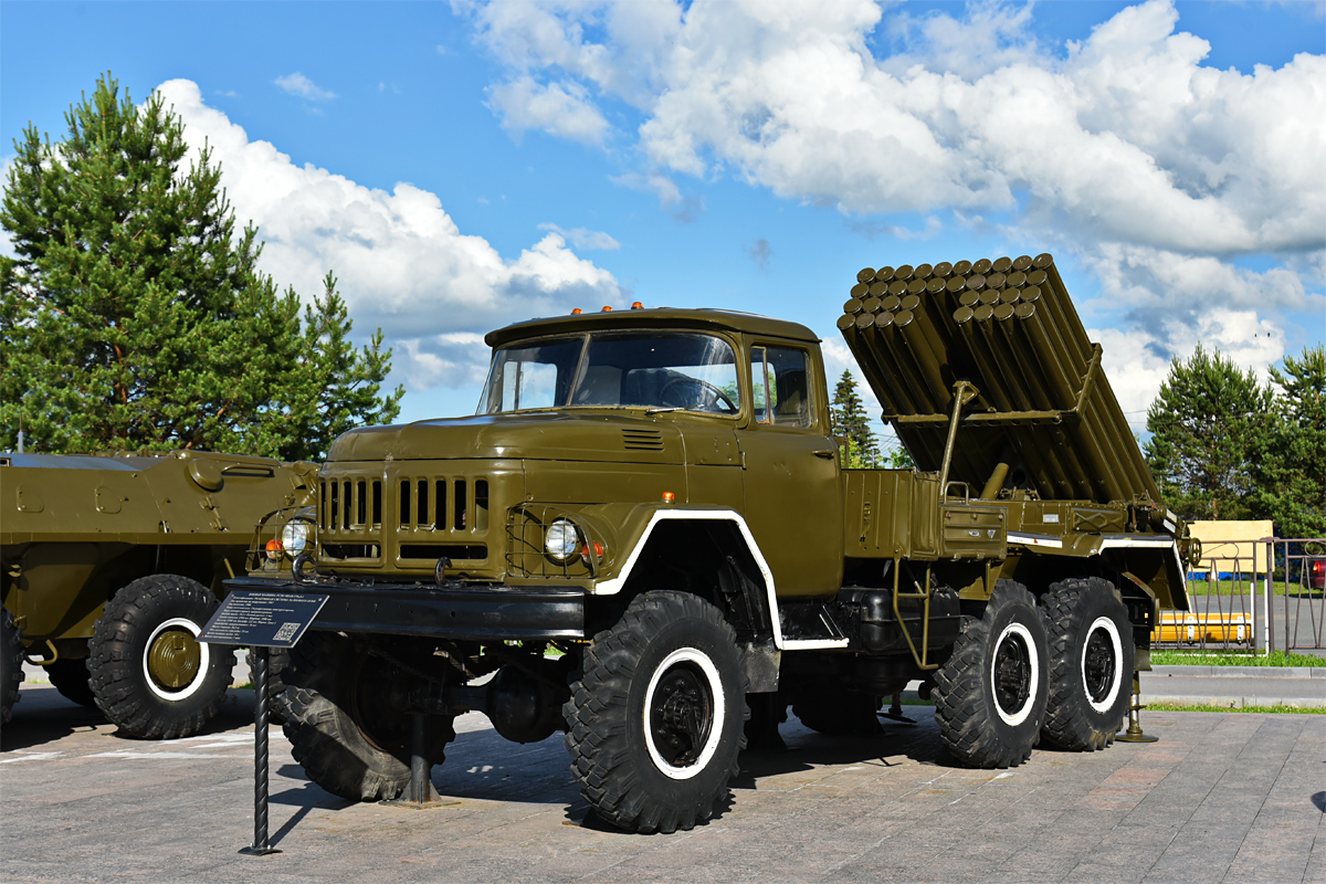 Тюменская область, № (72) Б/Н 0048 — ЗИЛ-131 (общая модель); Техника на постаментах, памятники (Тюменская область); Транспортные средства без номеров (Тюменская область)