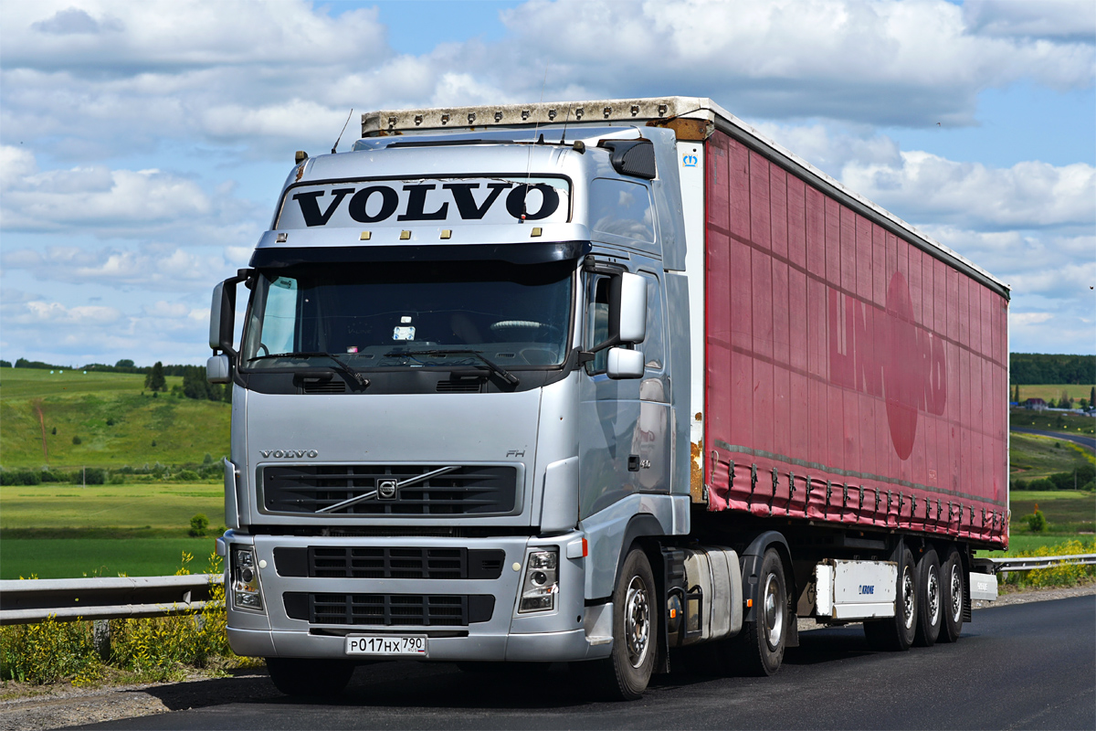 Московская область, № Р 017 НХ 790 — Volvo ('2002) FH12.420