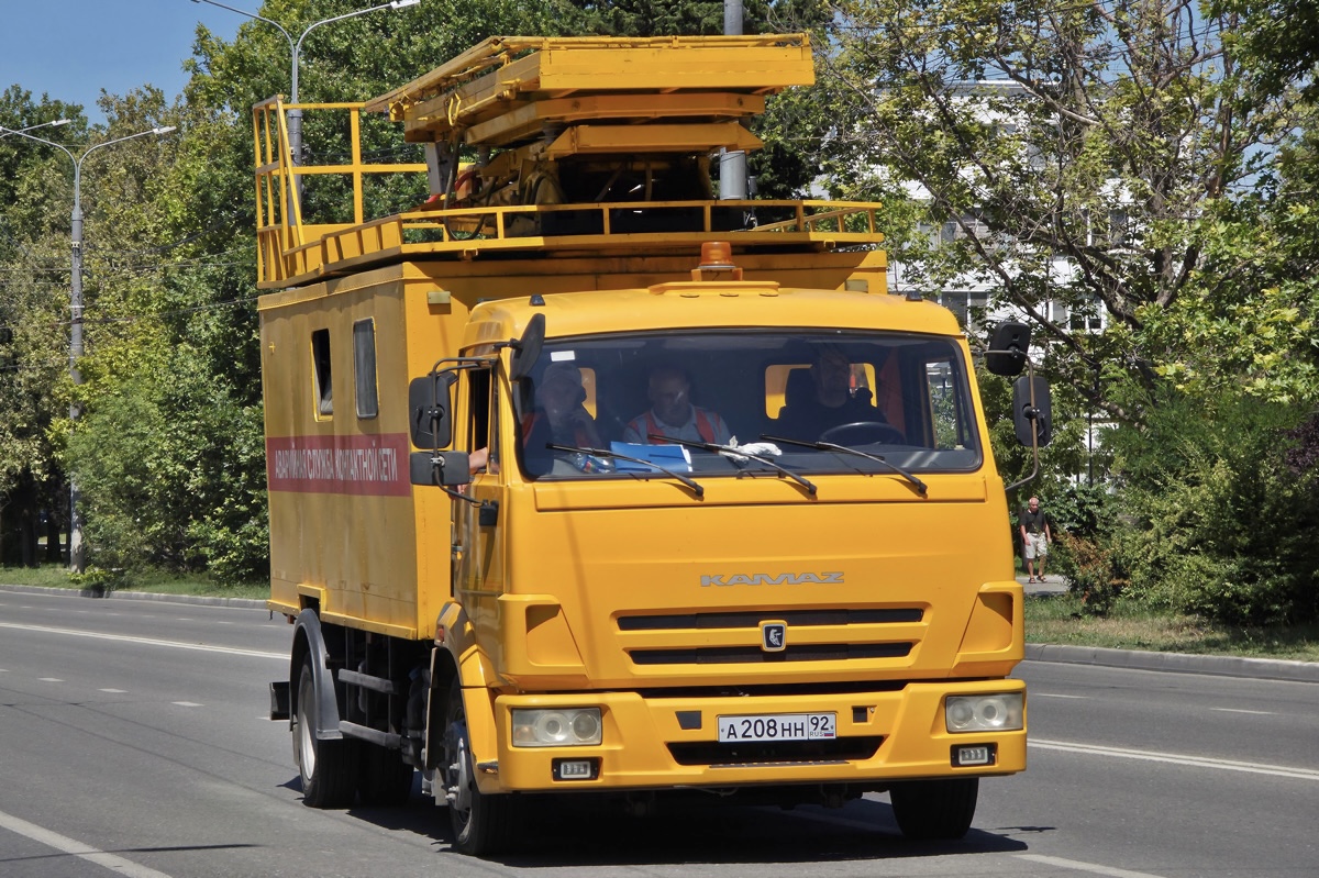Севастополь, № А 208 НН 92 — КамАЗ-4308-C4(25)
