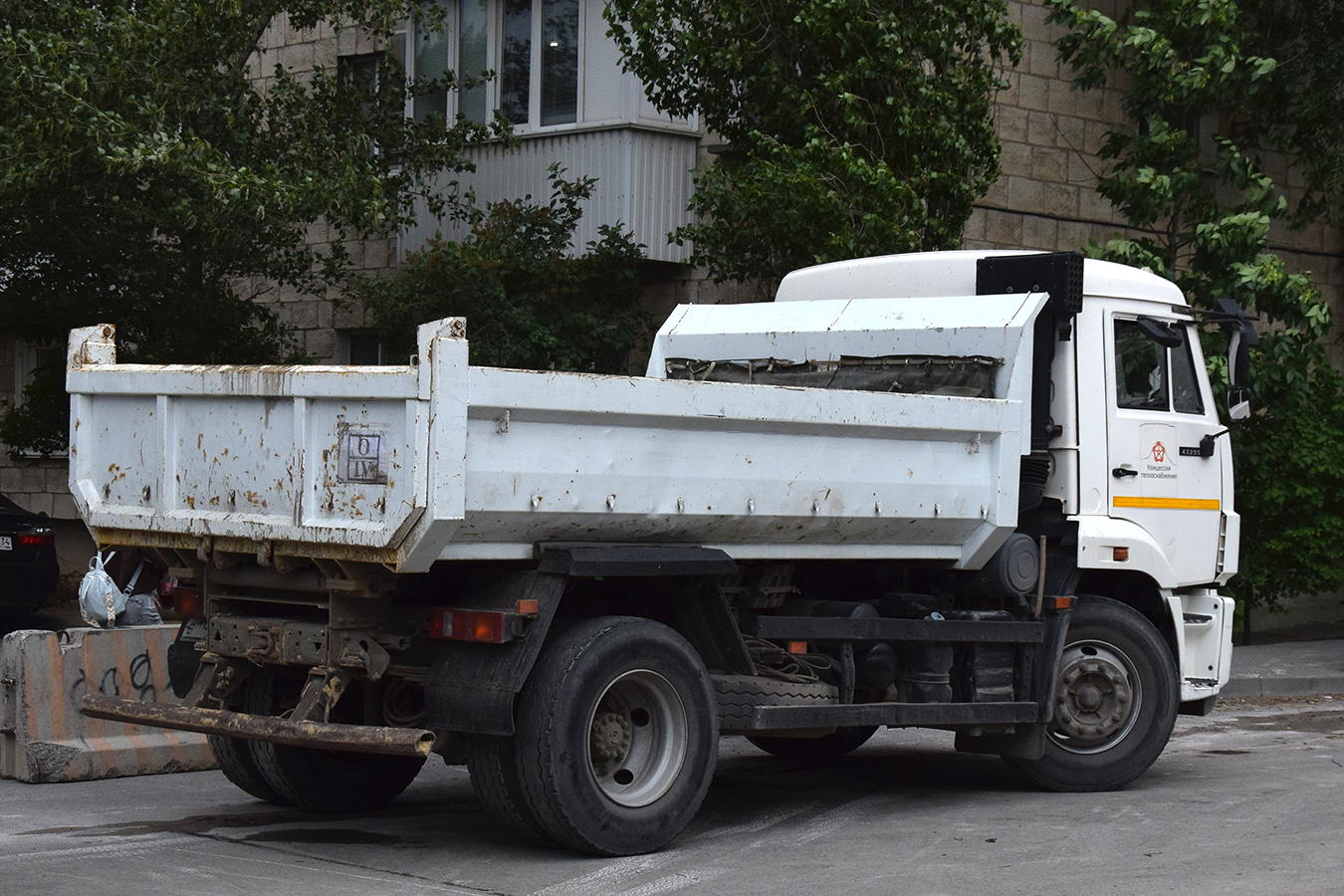 Волгоградская область, № В 195 ХО 134 — КамАЗ-43255-R4(28)