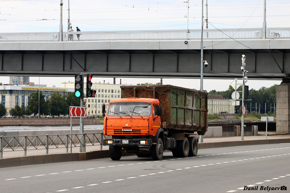 Санкт-Петербург, № В 650 КО 98 — КамАЗ-53229 (общая модель)