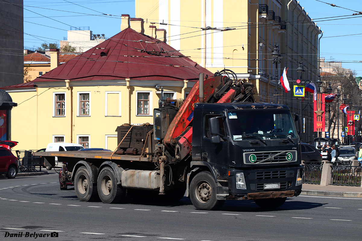 Санкт-Петербург, № М 137 ЕК 178 — Volvo ('2002) FM12.440
