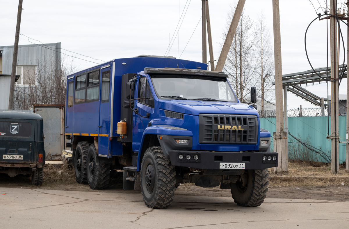Вологодская область, № Р 092 ОУ 11 — Урал-32551
