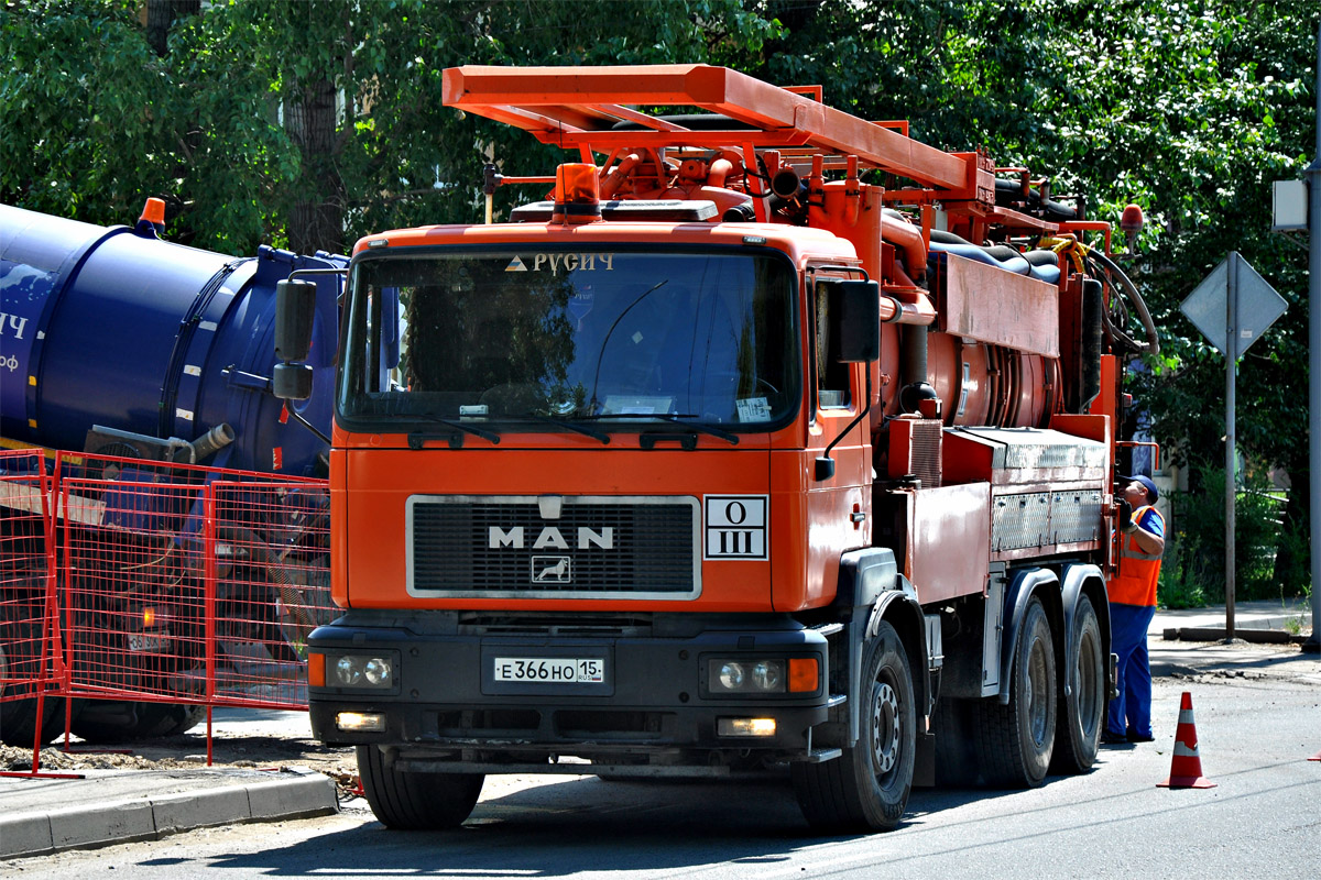 Северная Осетия, № Е 366 НО 15 — MAN F2000 26.463