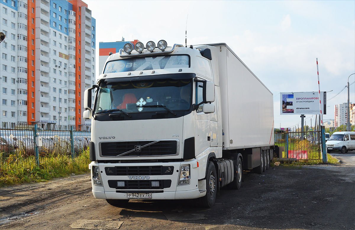 Тюменская область, № Р 942 ЕХ 72 — Volvo ('2002) FH12.440