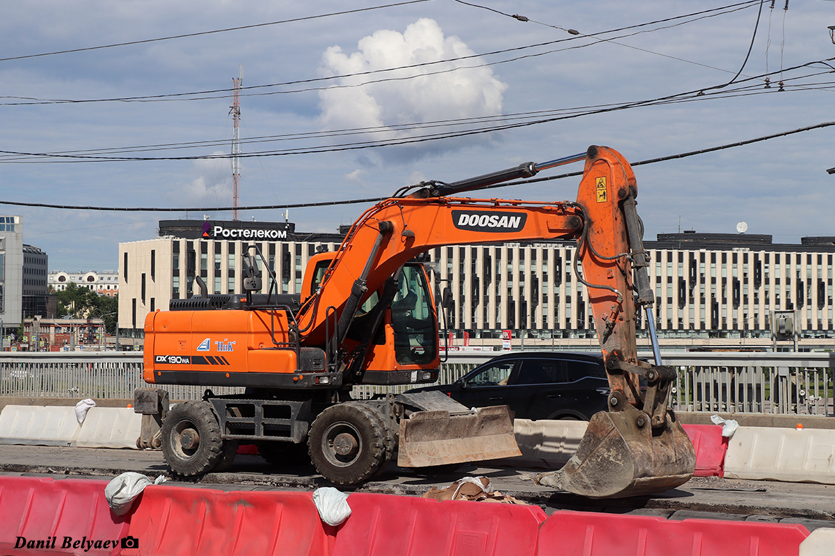 Санкт-Петербург, № 8249 СА 78 — Doosan DX190W