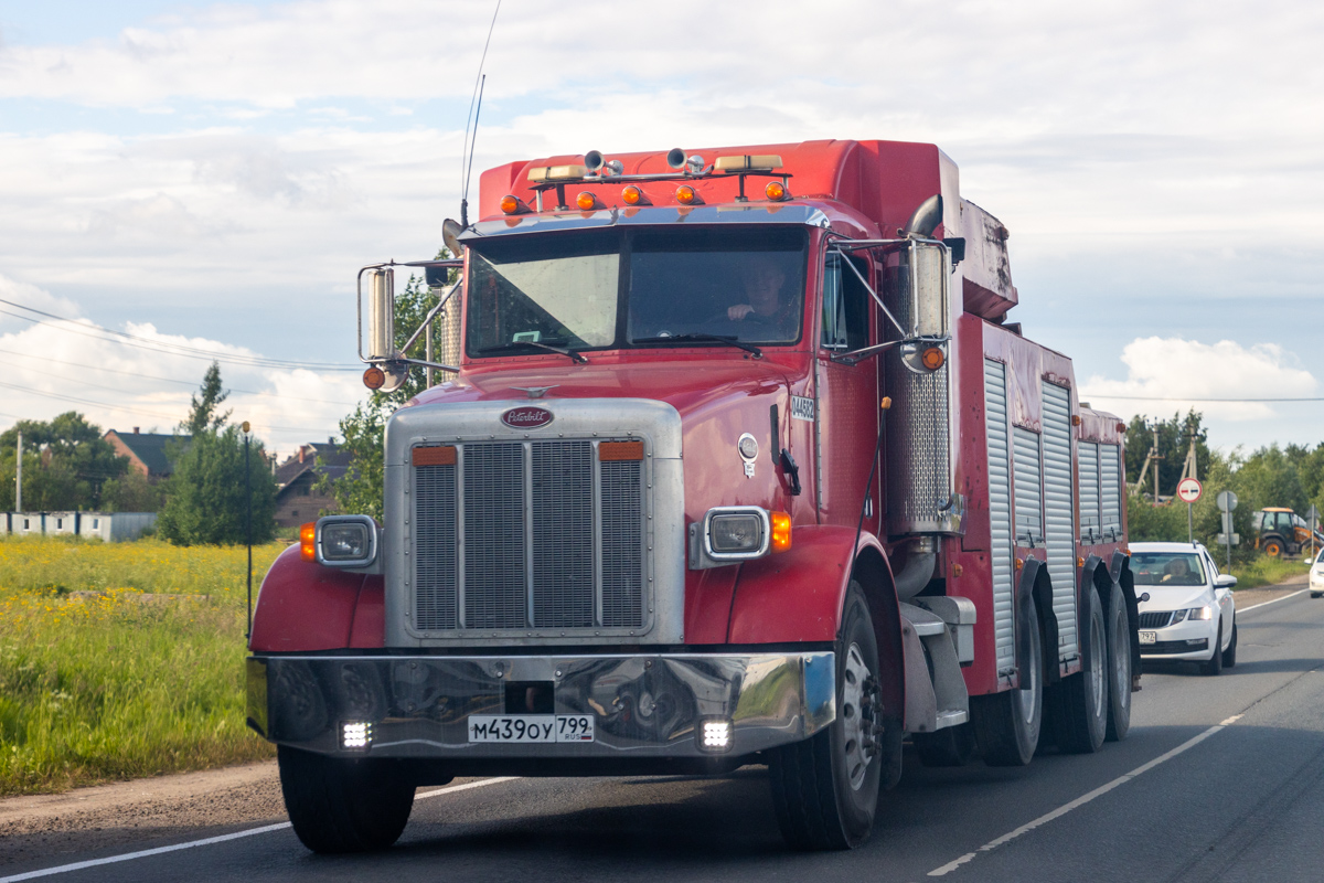 Москва, № М 439 ОУ 799 — Peterbilt 357