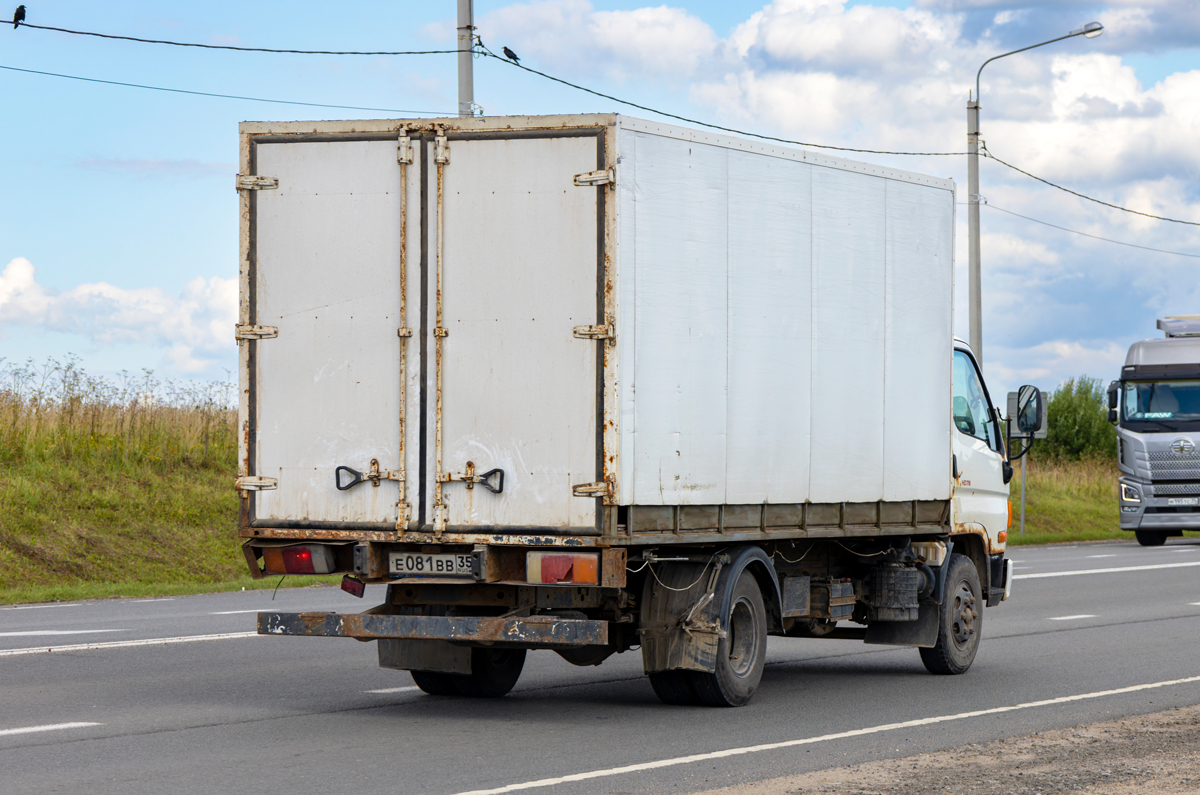 Вологодская область, № Е 081 ВВ 35 — Hyundai HD78 ('2004)