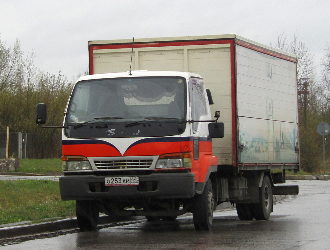 Костромская область, № О 253 АМ 44 — Isuzu Forward (общая модель)