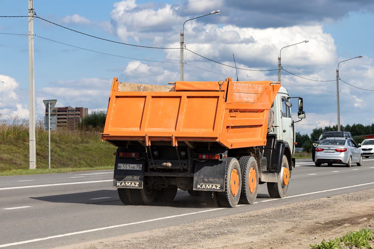 Вологодская область, № В 551 НВ 35 — КамАЗ-55111 [551110]