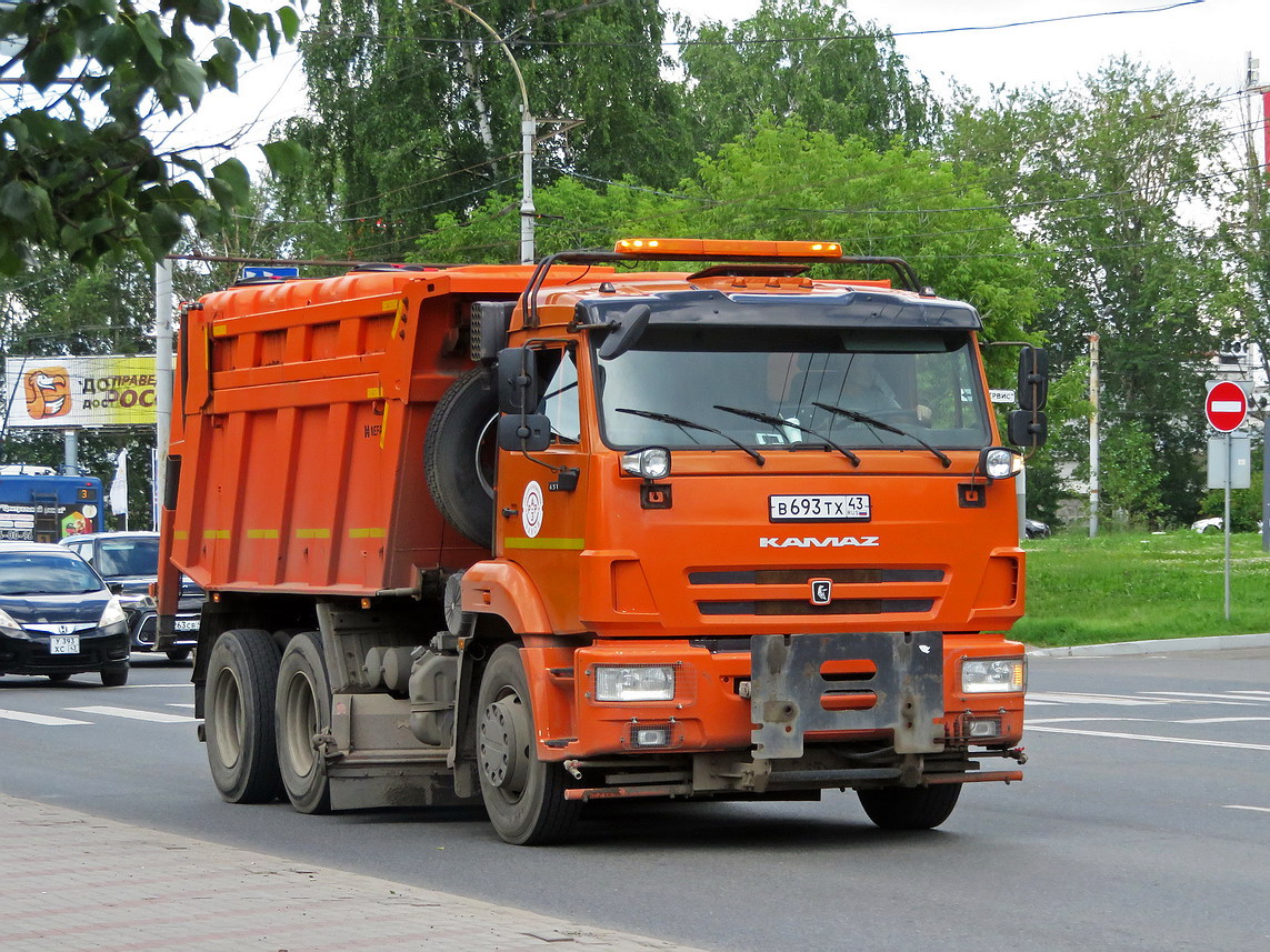 Кировская область, № В 693 ТХ 43 — КамАЗ-65115 (общая модель)