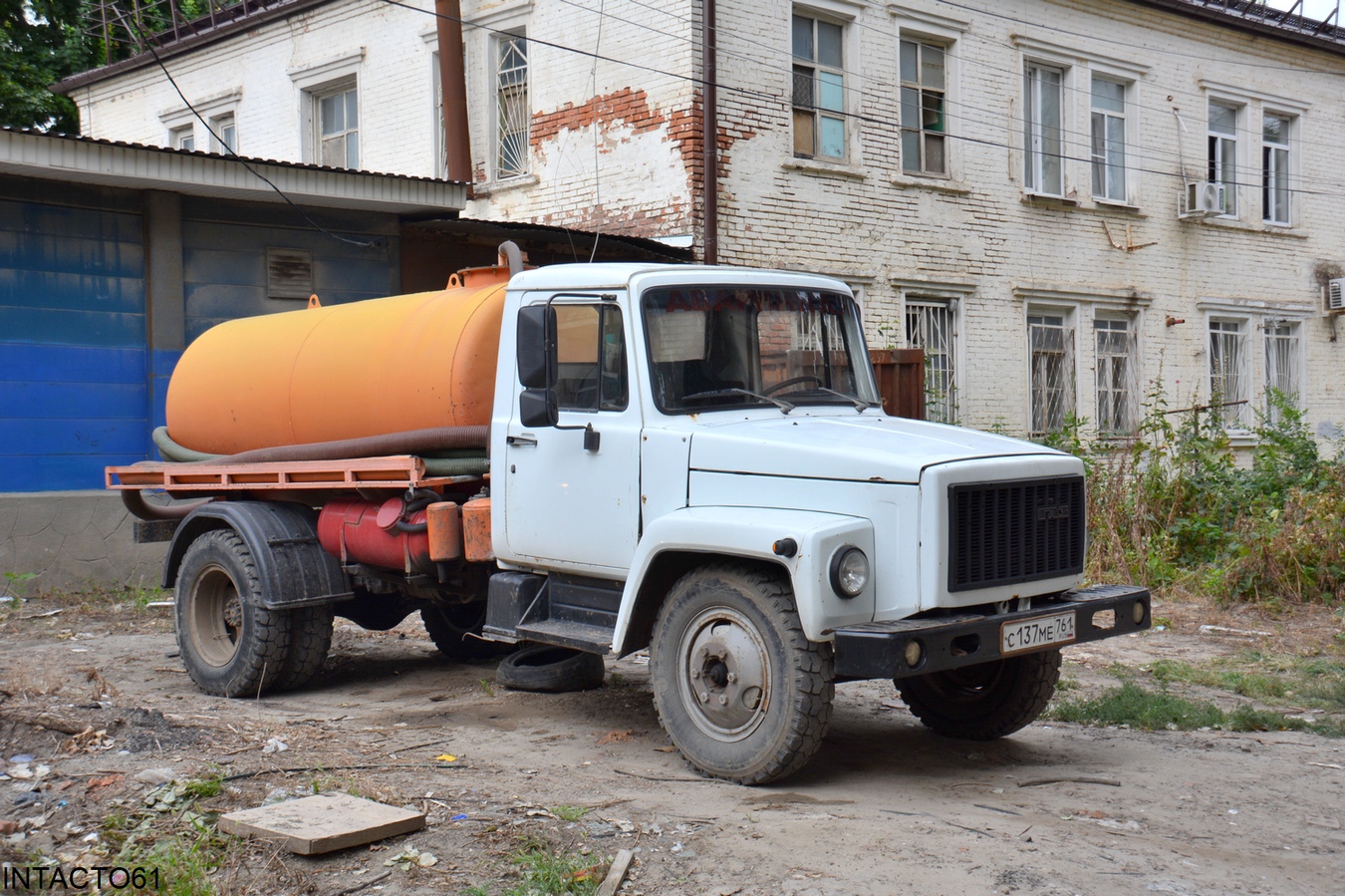 Ростовская область, № С 137 МЕ 761 — ГАЗ-3307