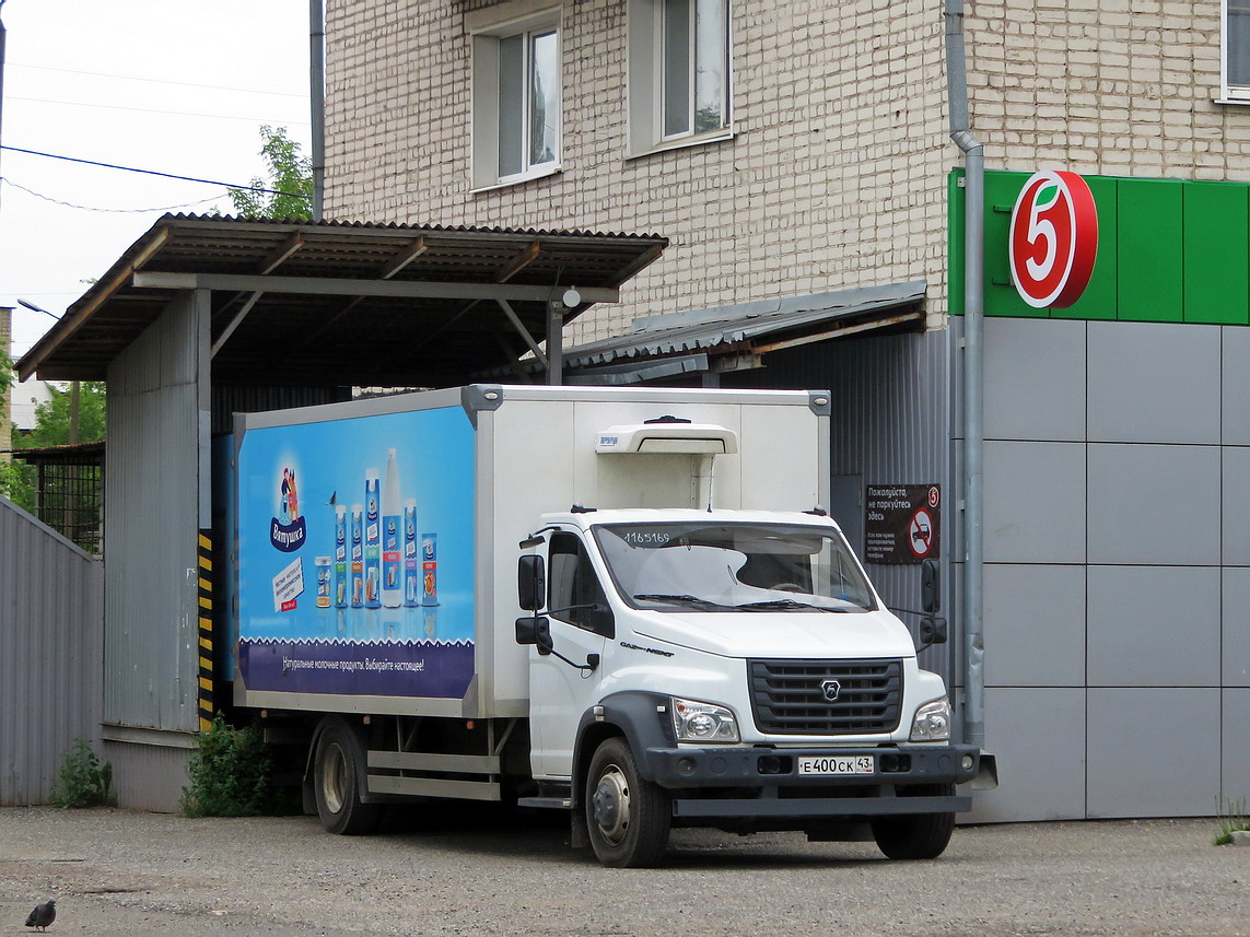 Кировская область, № Е 400 СК 43 — ГАЗ GAZon NEXT (общая модель)