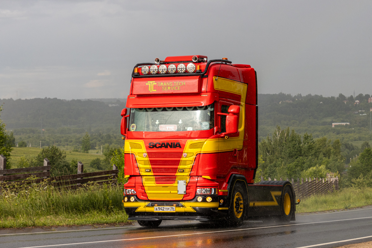 Ярославская область, № А 942 ТР 76 — Scania ('2004) R420; Московская область — Фестиваль TruckDay 2026