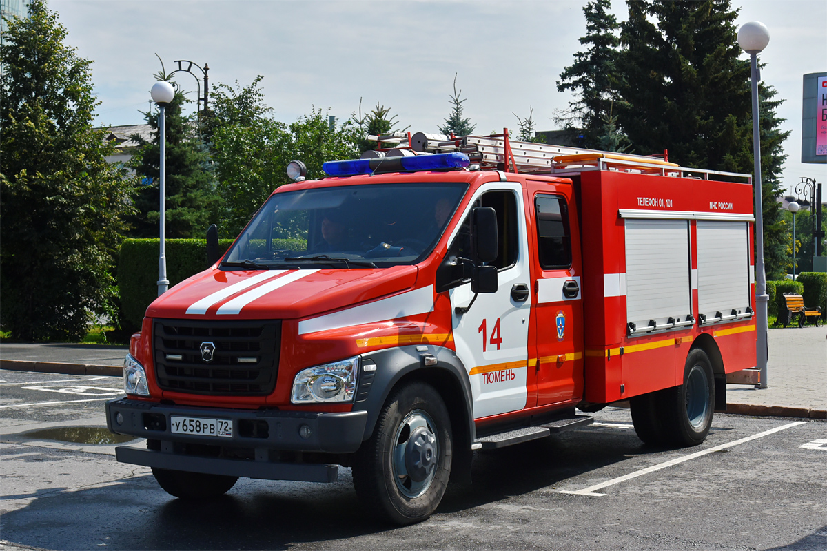 Тюменская область, № У 658 РВ 72 — ГАЗ-C42R33
