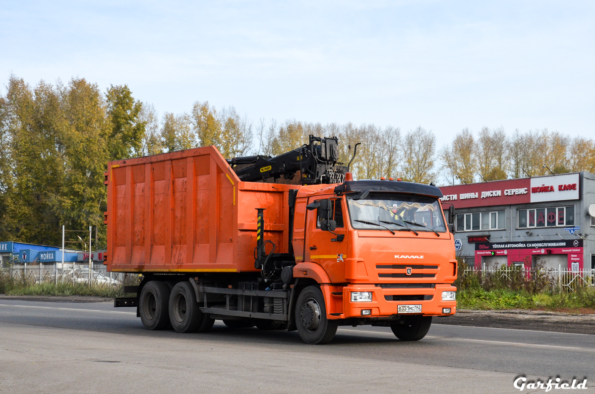 Санкт-Петербург, № В 351 МС 142 — КамАЗ-65115 (общая модель)
