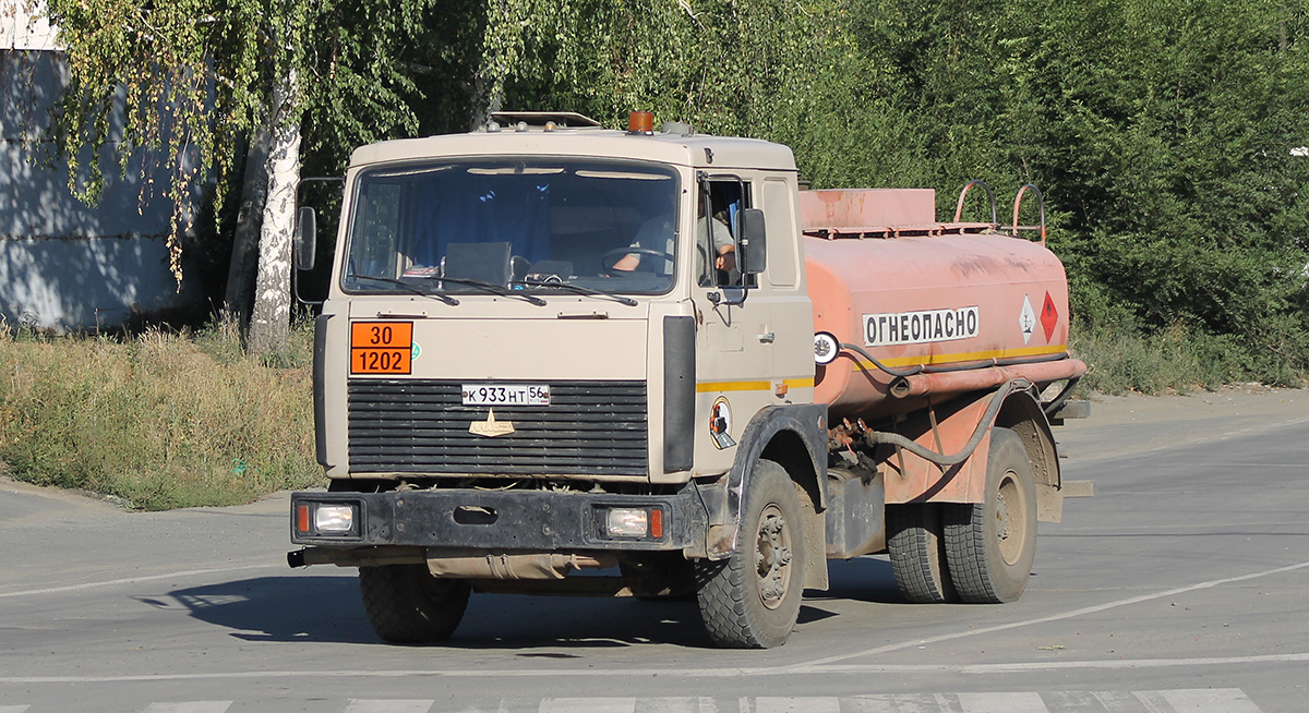 Оренбургская область, № К 933 НТ 56 — МАЗ-53371