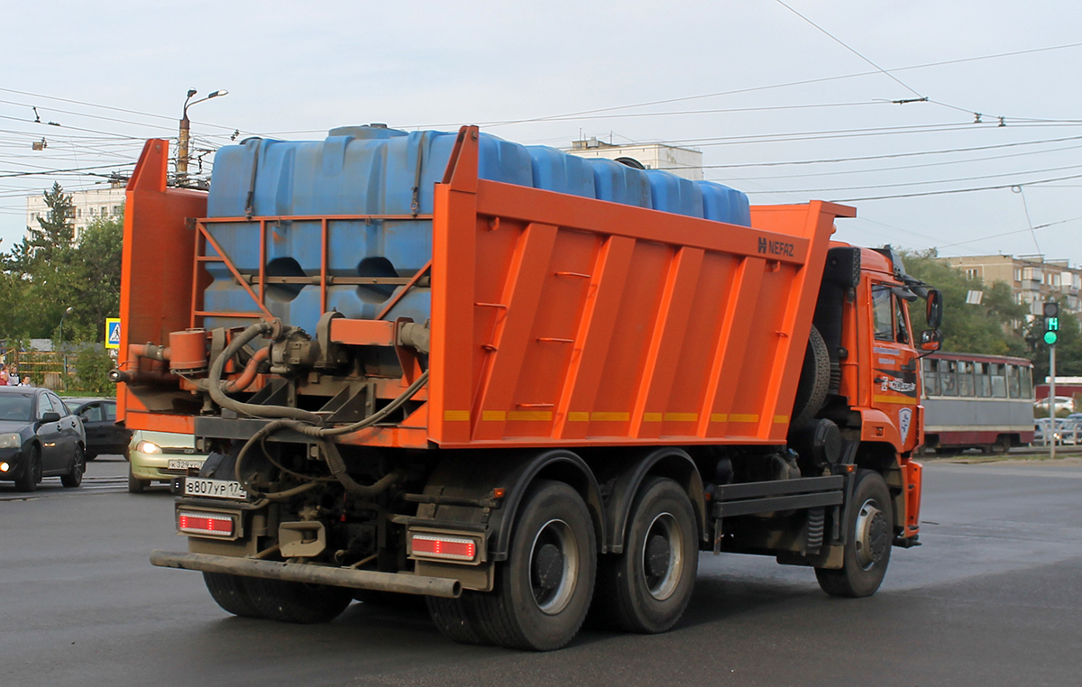 Челябинская область, № В 807 УР 174 — КамАЗ-6520 (общая модель)