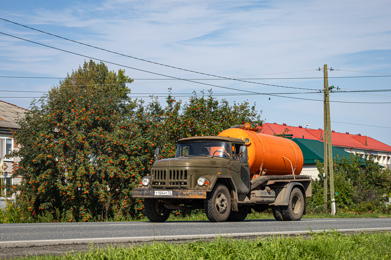 Тюменская область, № Т 124 НТ 72 — ЗИЛ-431410 (УАМЗ)