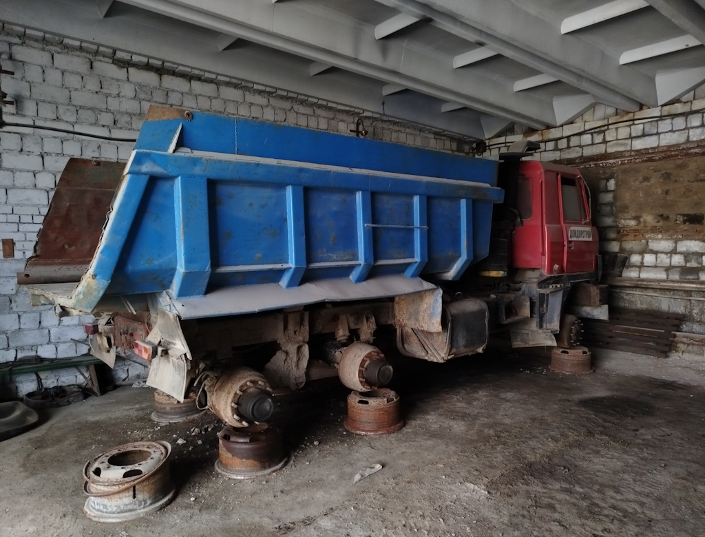 Свердловская область, № (66) Б/Н 0212 — Tatra 815 S1; Транспортные средства без номеров (Свердловская область)
