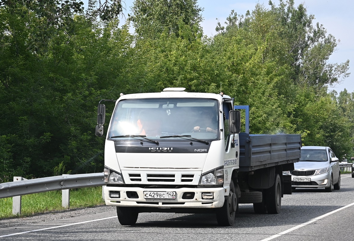 Кемеровская область, № С 429 ВС 142 — Isuzu NQR75 [Z7X]