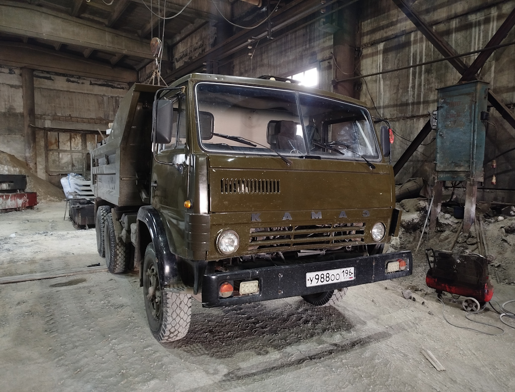 Свердловская область, № У 988 ОО 196 — КамАЗ-55111 [551110]