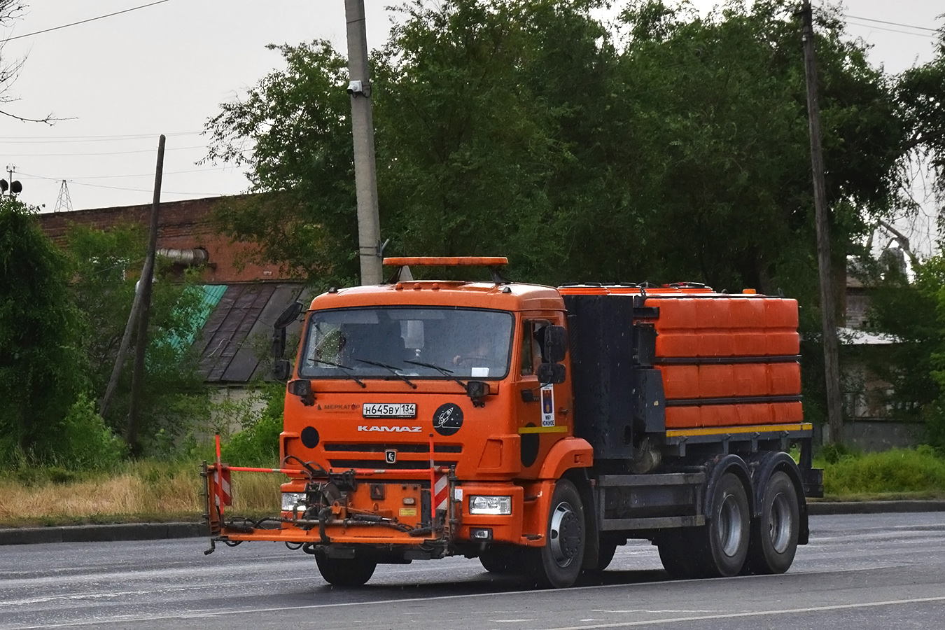 Волгоградская область, № Н 645 ВУ 134 — КамАЗ-65115-37