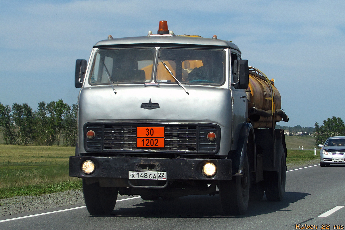 Алтайский край, № Х 148 СА 22 — МАЗ-5334
