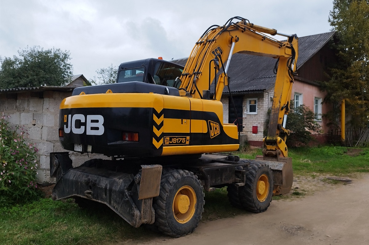 Витебская область, № ІВ-2 8170 — JCB 175