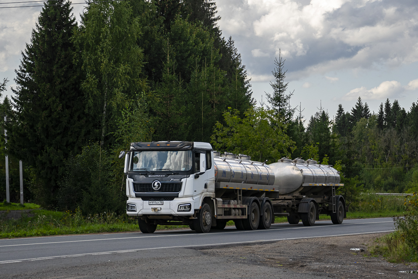 Удмуртия, № Р 911 АУ 18 — Shaanxi Shacman X3000 SX3258