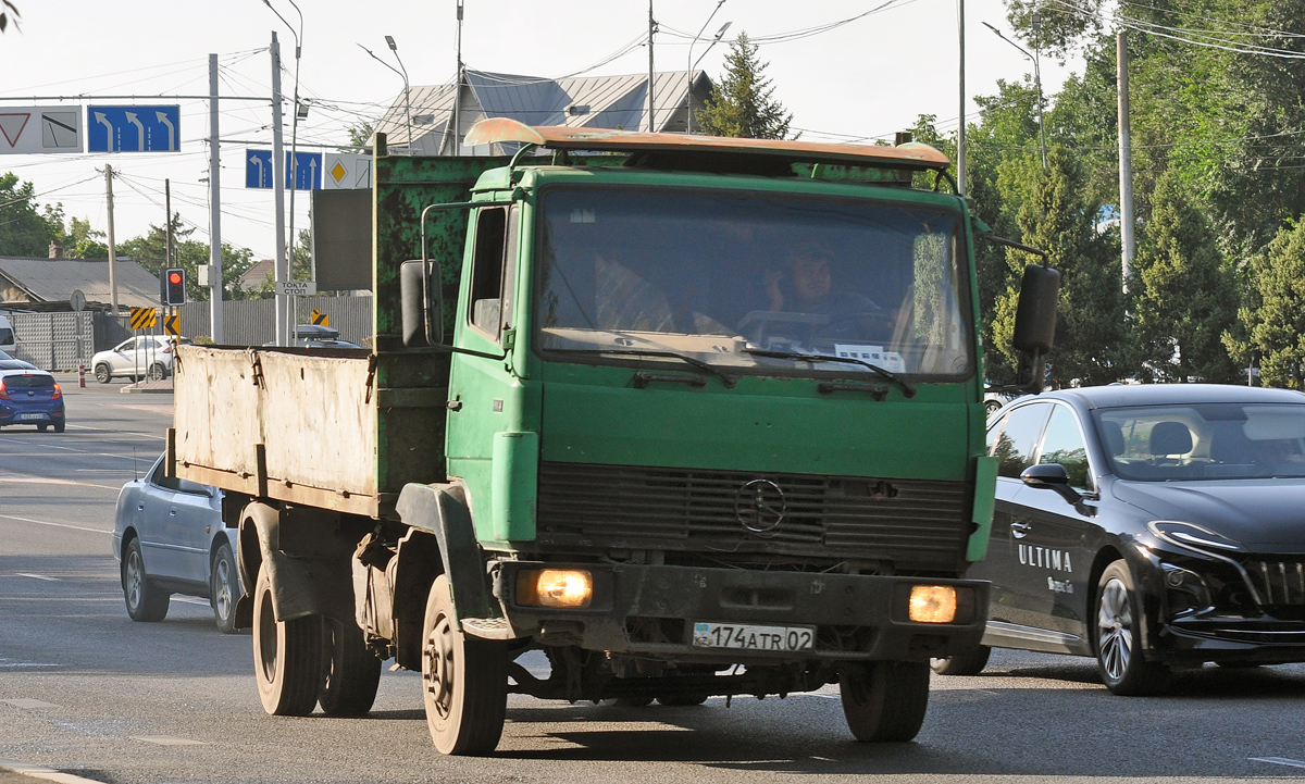 Алматы, № 174 ATR 02 — Mercedes-Benz LK (общая модель)