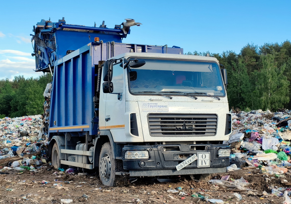 Псковская область, № О 674 ХК 60 — МАЗ-5340C2