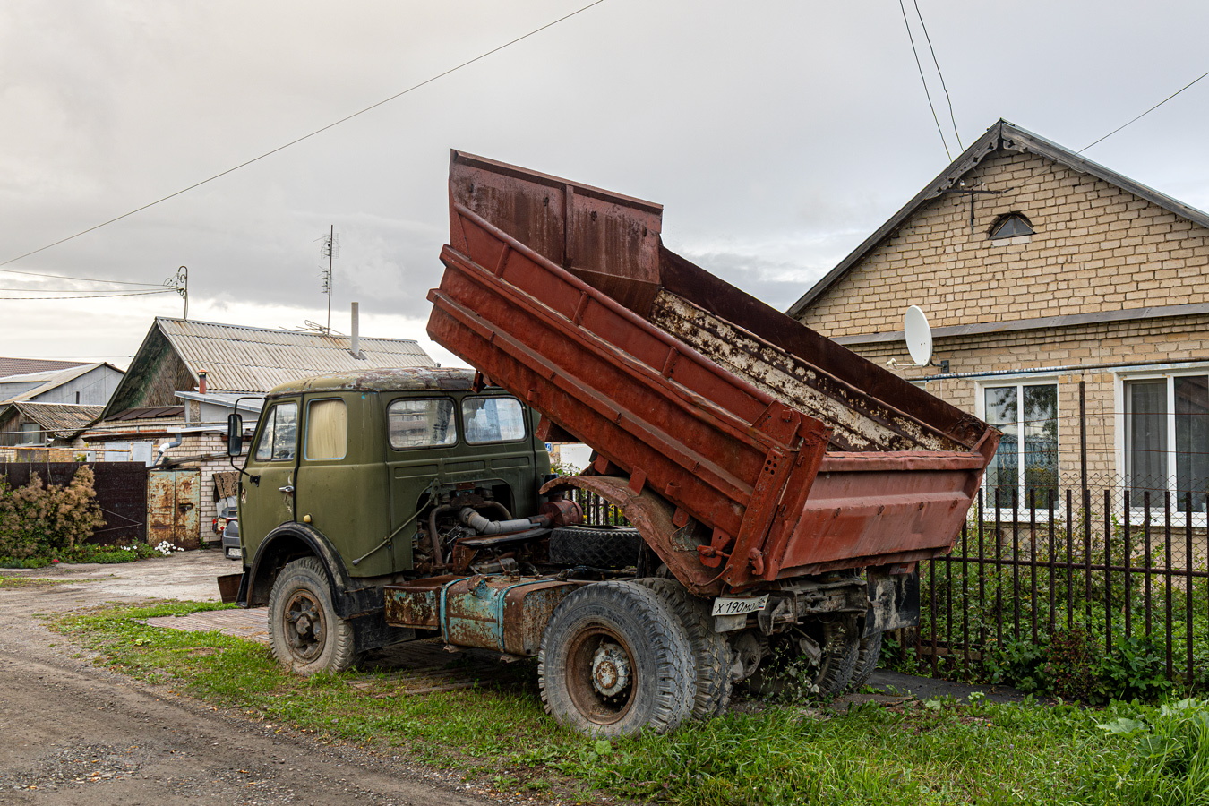 Свердловская область, № Х 190 МО 96 — МАЗ-5549