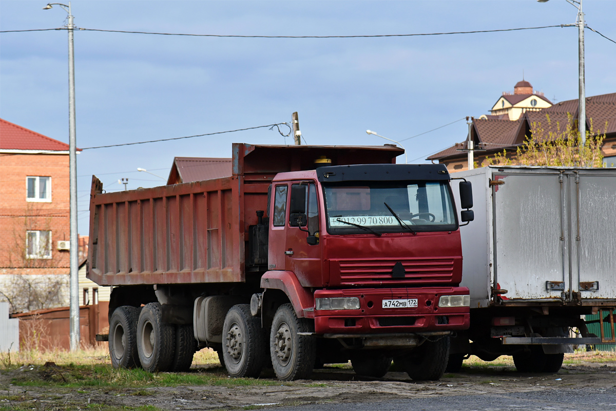 Тюменская область, № А 742 МВ 172 — Sinotruk (общая модель)