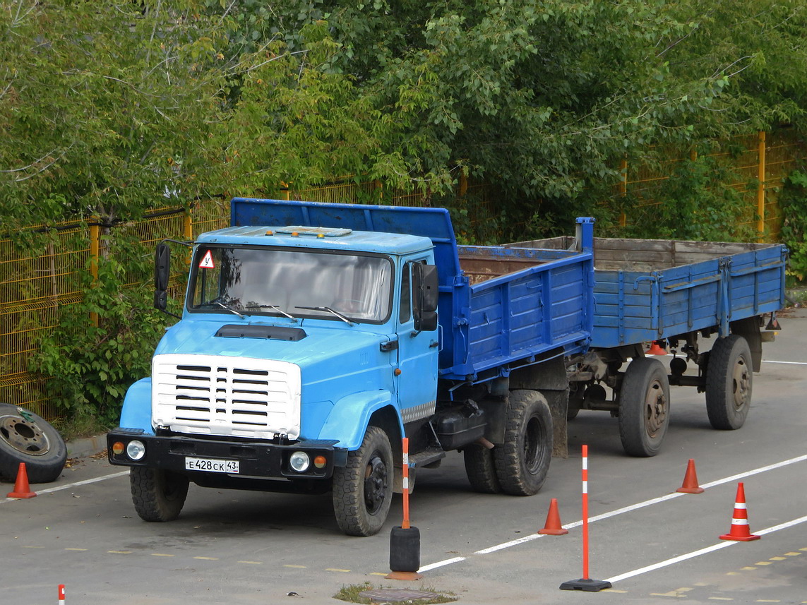 Кировская область, № Е 428 СК 43 — ЗИЛ-497420 (494582)