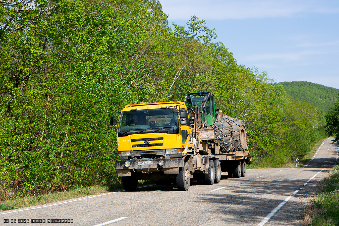 Приморский край, № В 011 НХ 125 — Nissan Diesel (общая модель)