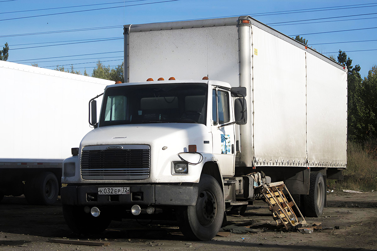 Тюменская область, № К 032 ЕР 72 — Freightliner Business Class FL